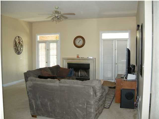 ESCADA - Residential Lease