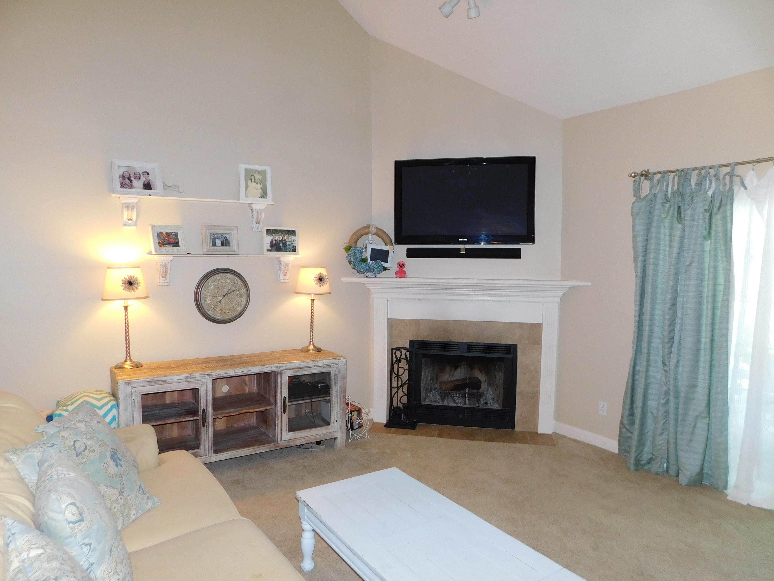 LAKE POINTE - Residential