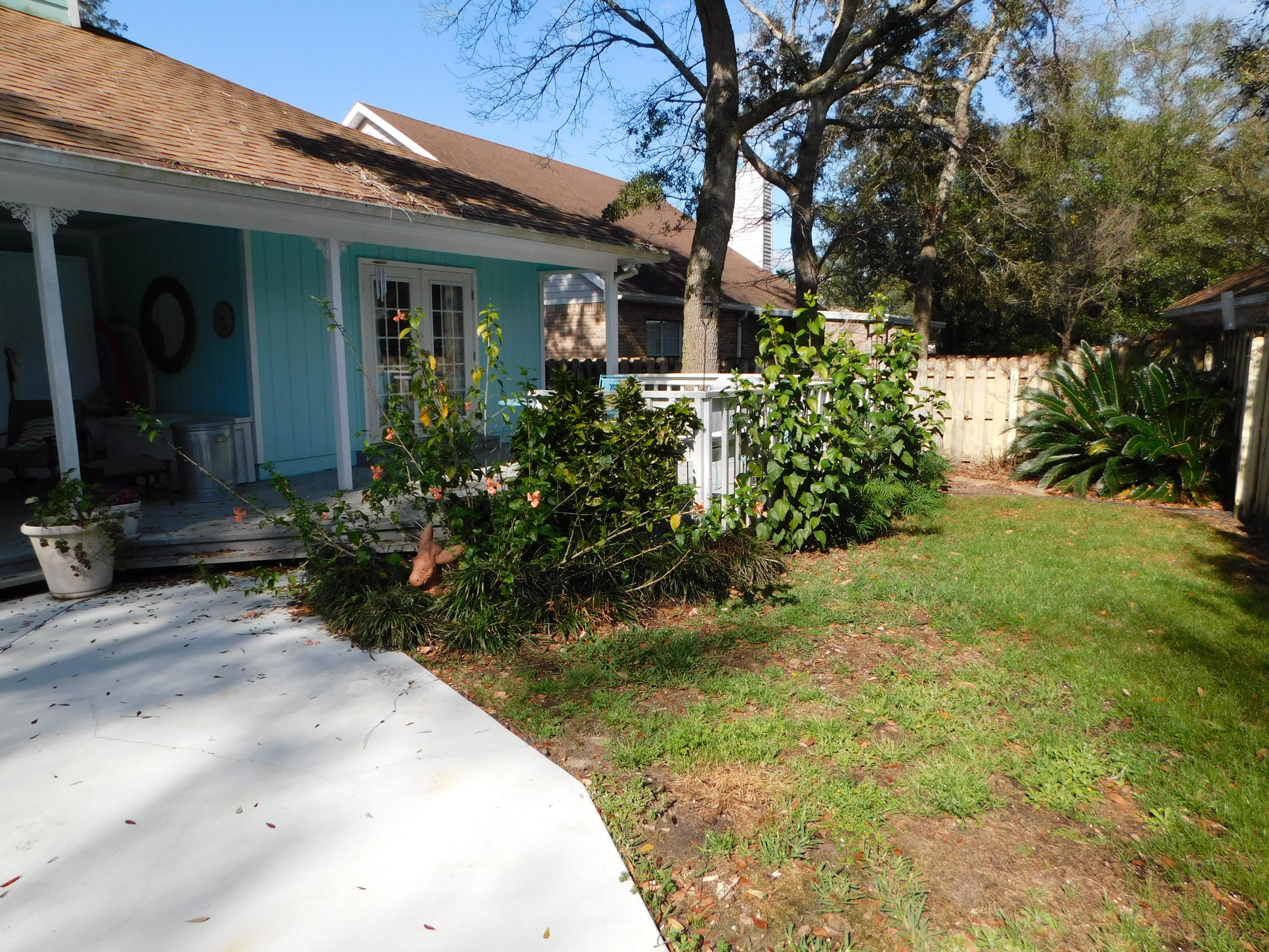 LAKE POINTE - Residential