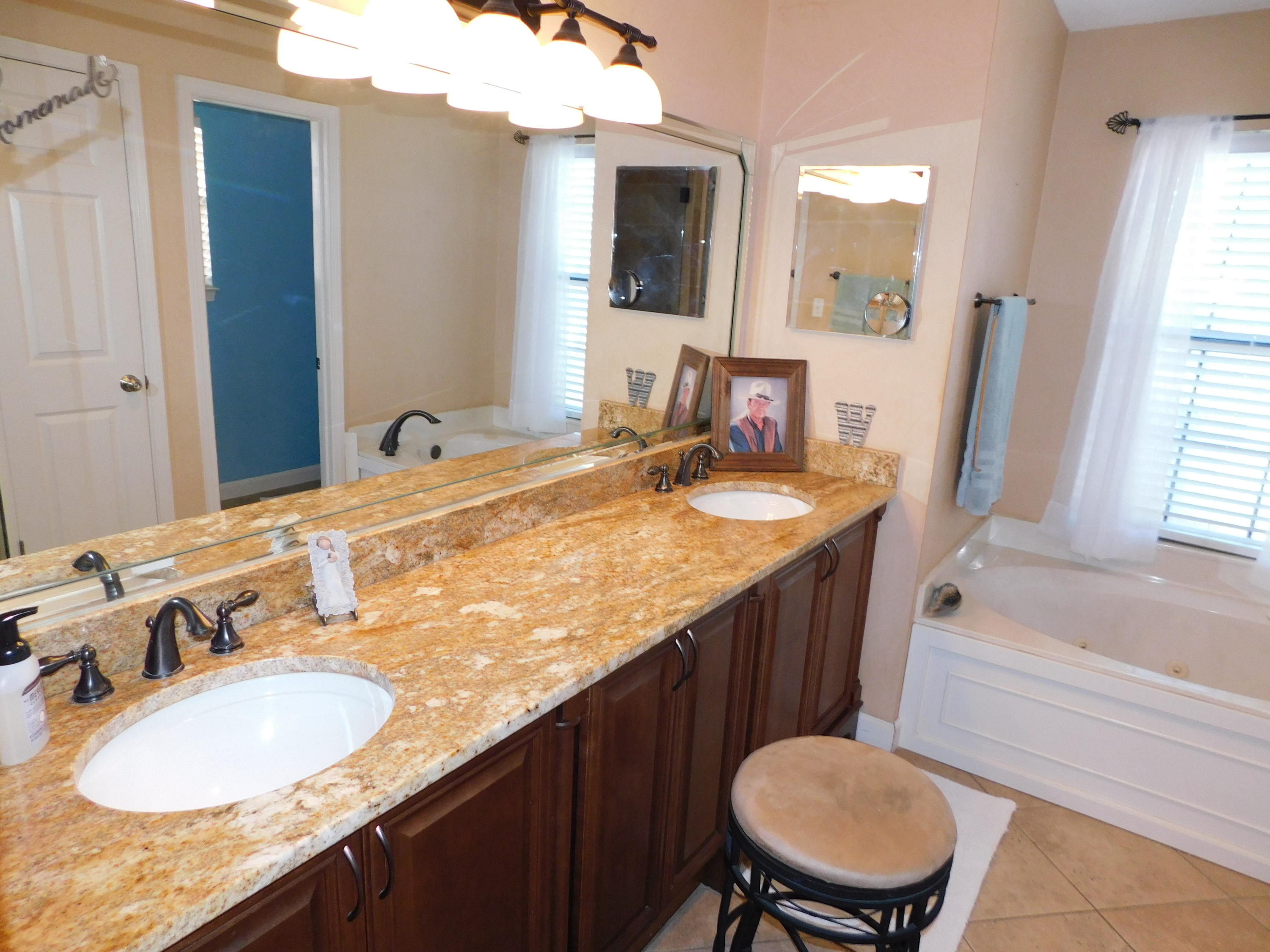 LAKE POINTE - Residential