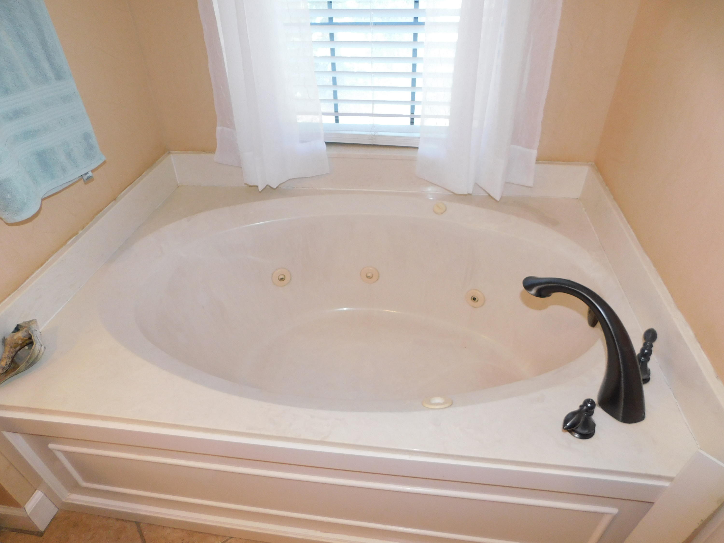 LAKE POINTE - Residential