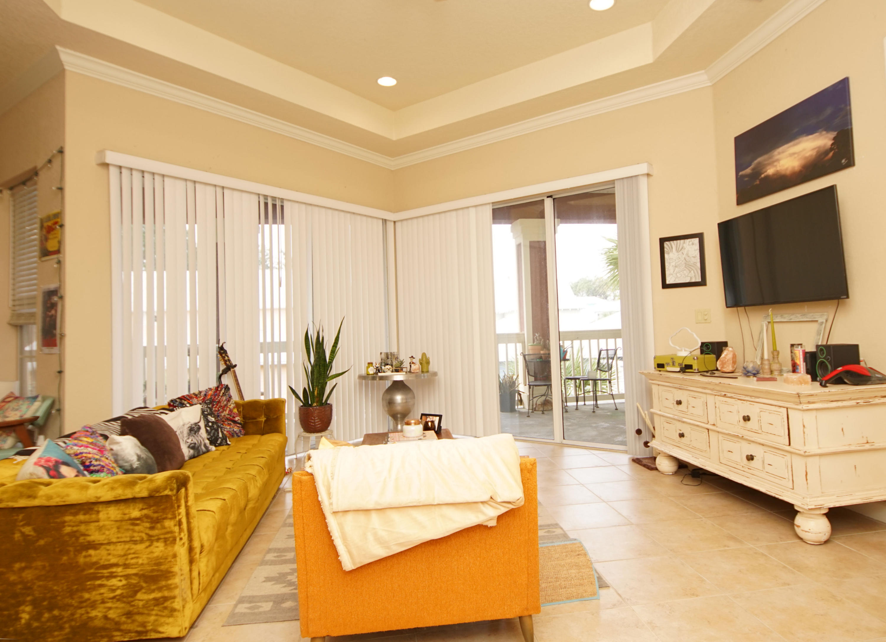 CRYSTAL COVE - Residential