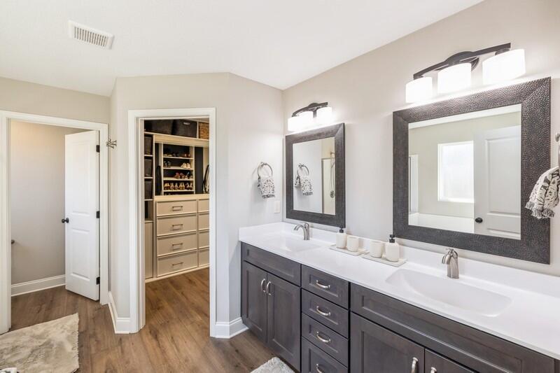 ELLIOTTS POINT 7TH ADDN - Residential