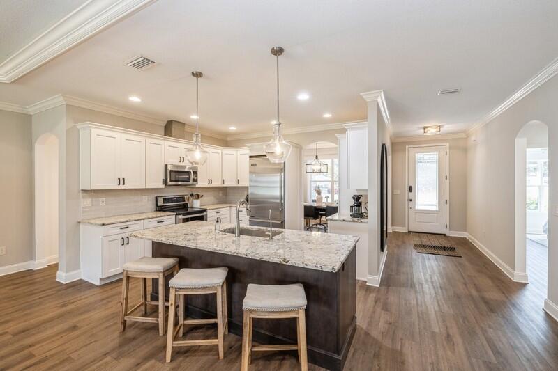 ELLIOTTS POINT 7TH ADDN - Residential