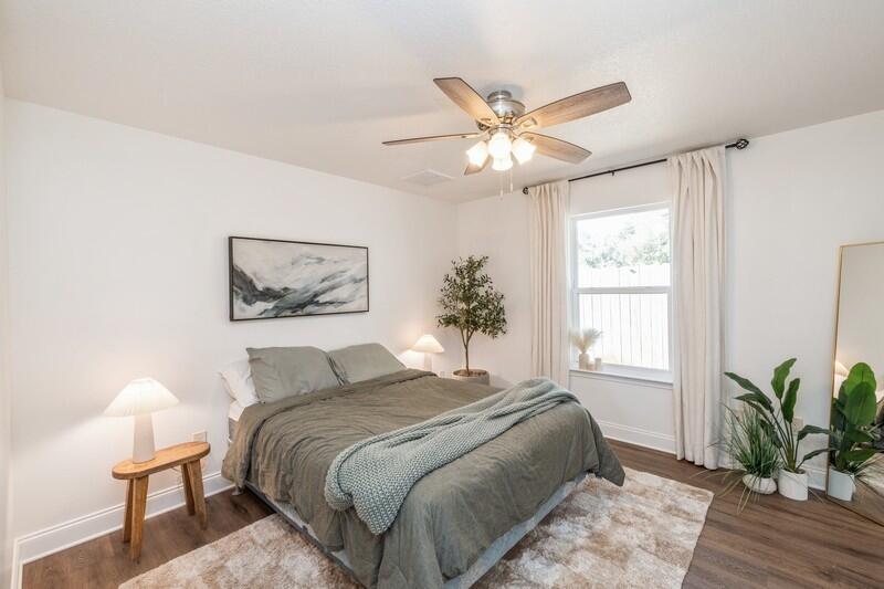 ELLIOTTS POINT 7TH ADDN - Residential