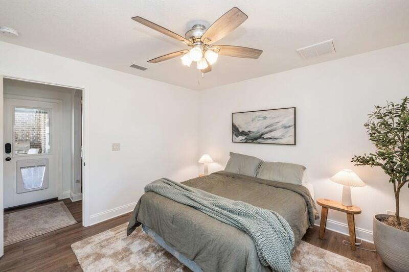 ELLIOTTS POINT 7TH ADDN - Residential