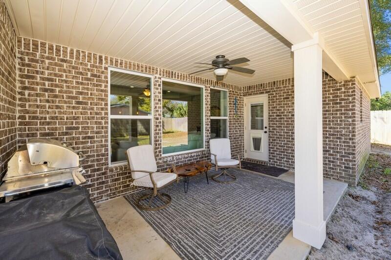 ELLIOTTS POINT 7TH ADDN - Residential