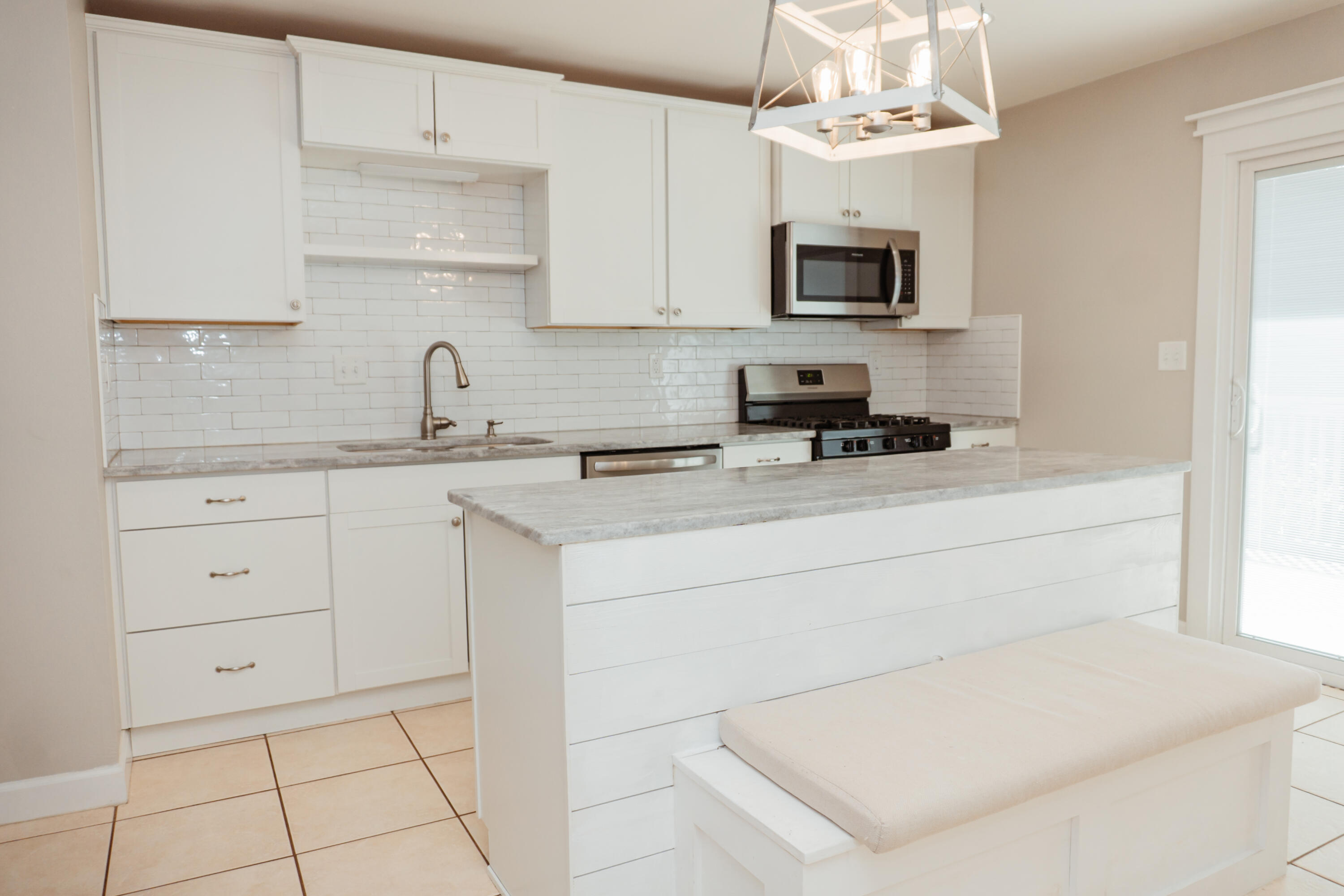 SHOAL TERRACE - Residential Lease