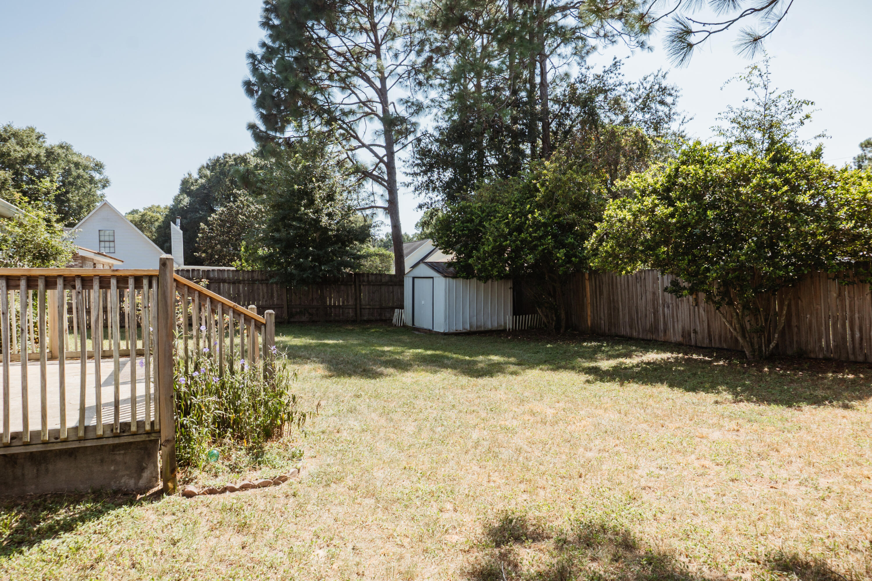SHOAL TERRACE - Residential Lease