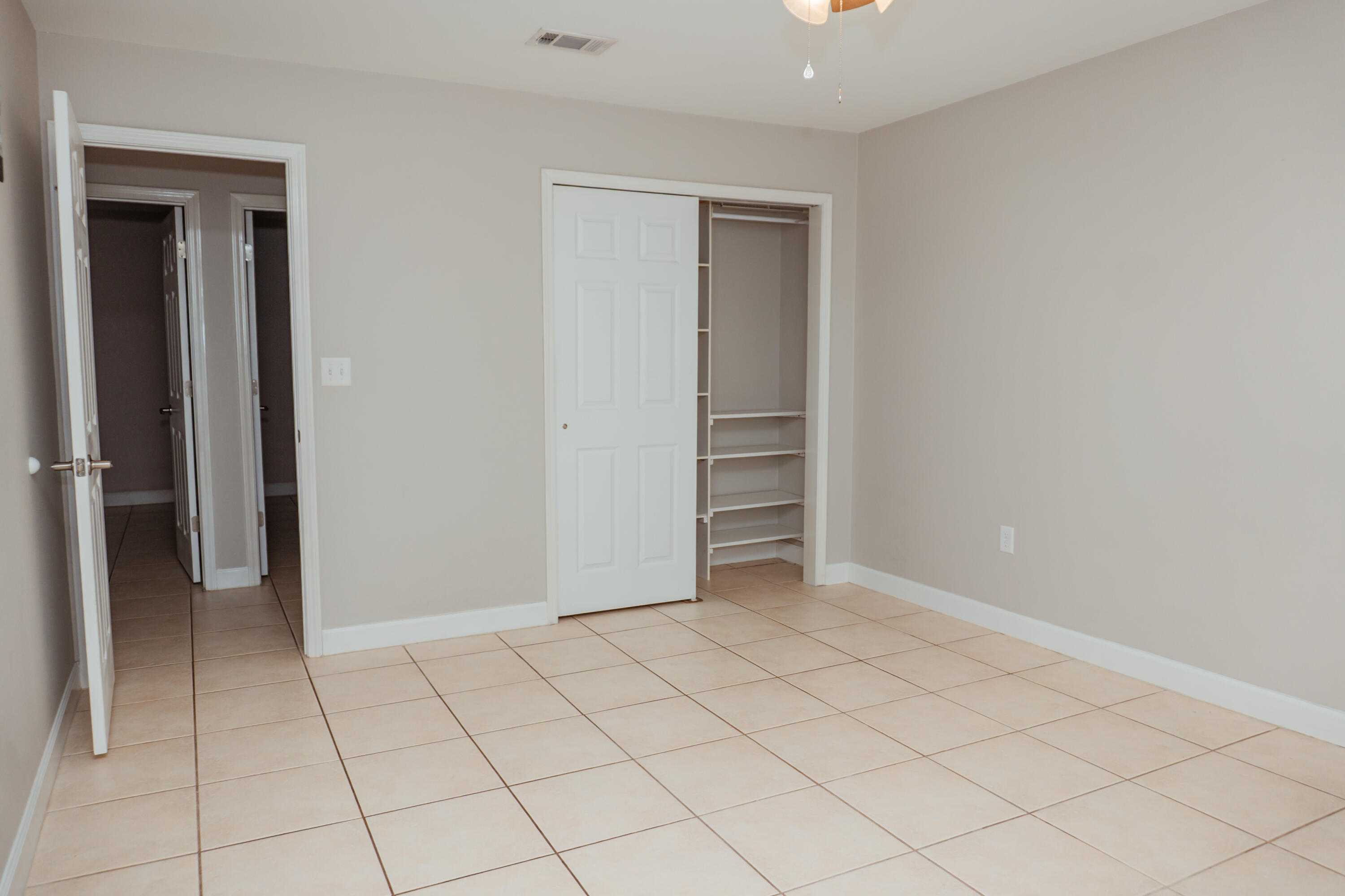 SHOAL TERRACE - Residential Lease