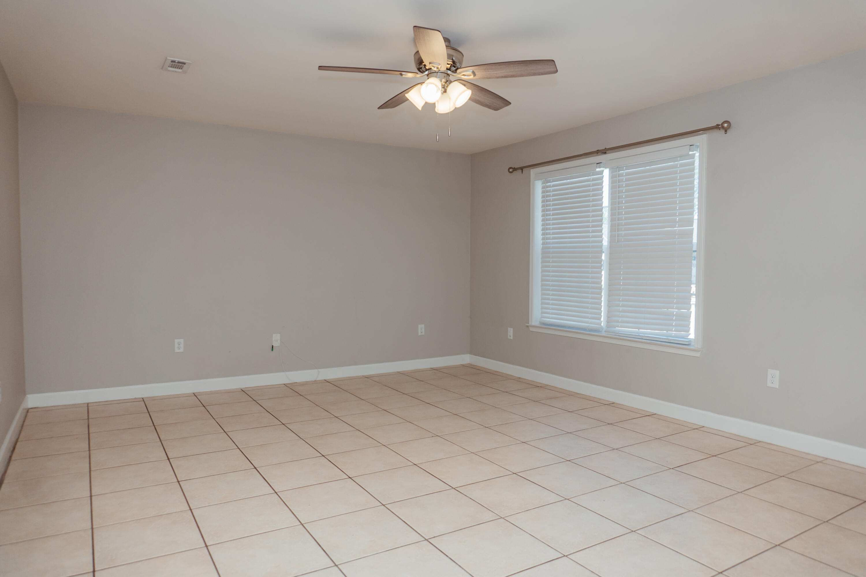 SHOAL TERRACE - Residential Lease