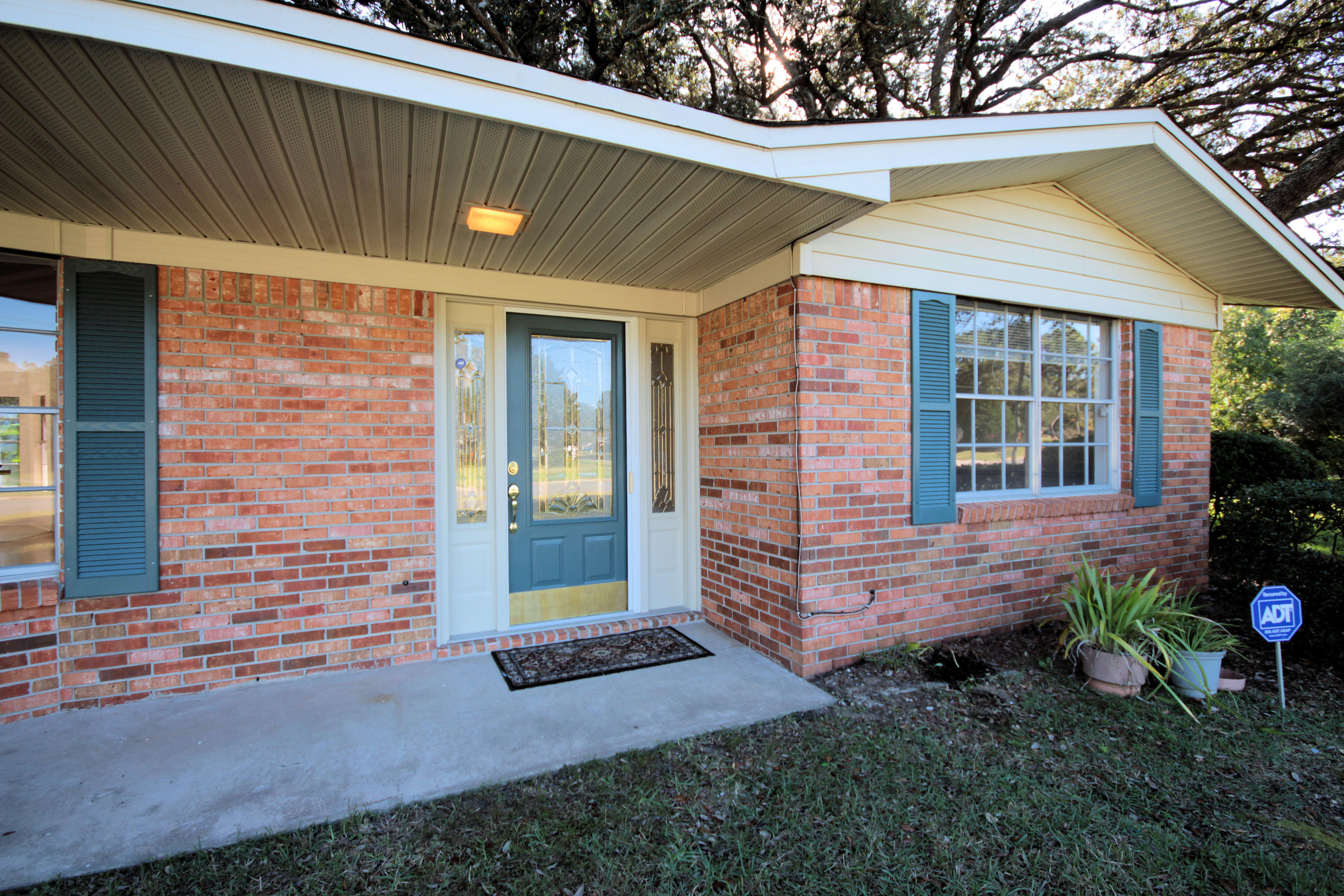 COUNTRY CLUB ESTATES 1ST ADDN - Residential