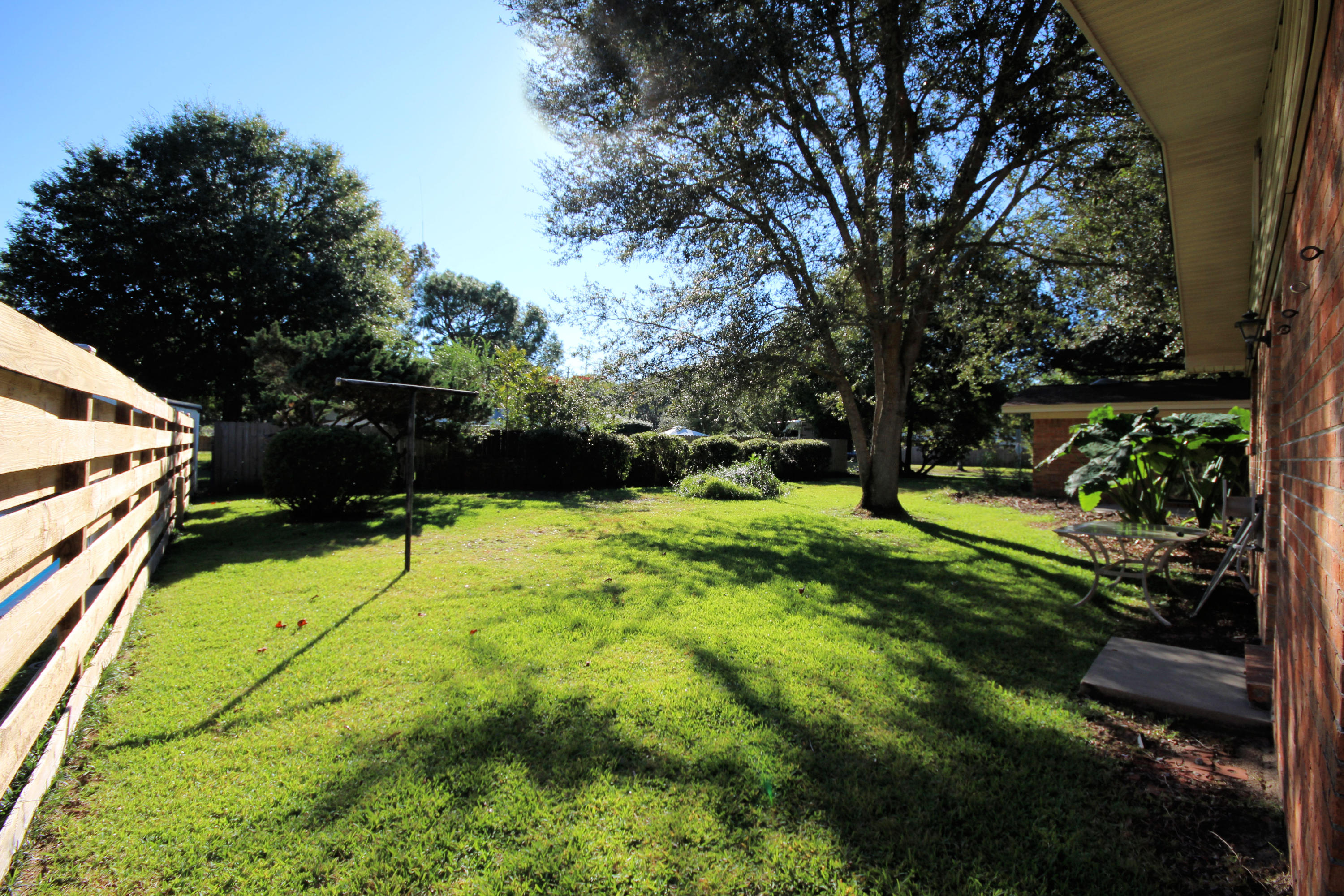 COUNTRY CLUB ESTATES 1ST ADDN - Residential