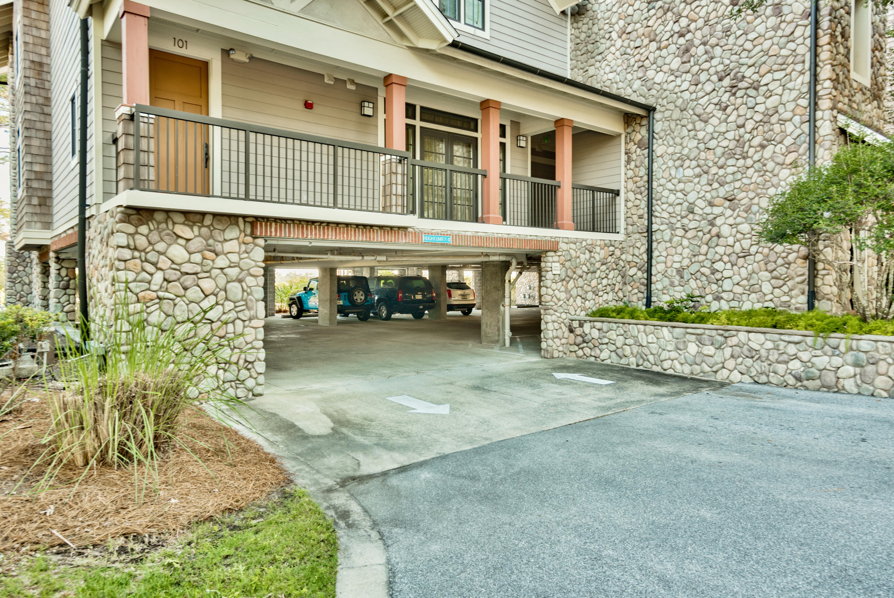 WILD HERON - Residential