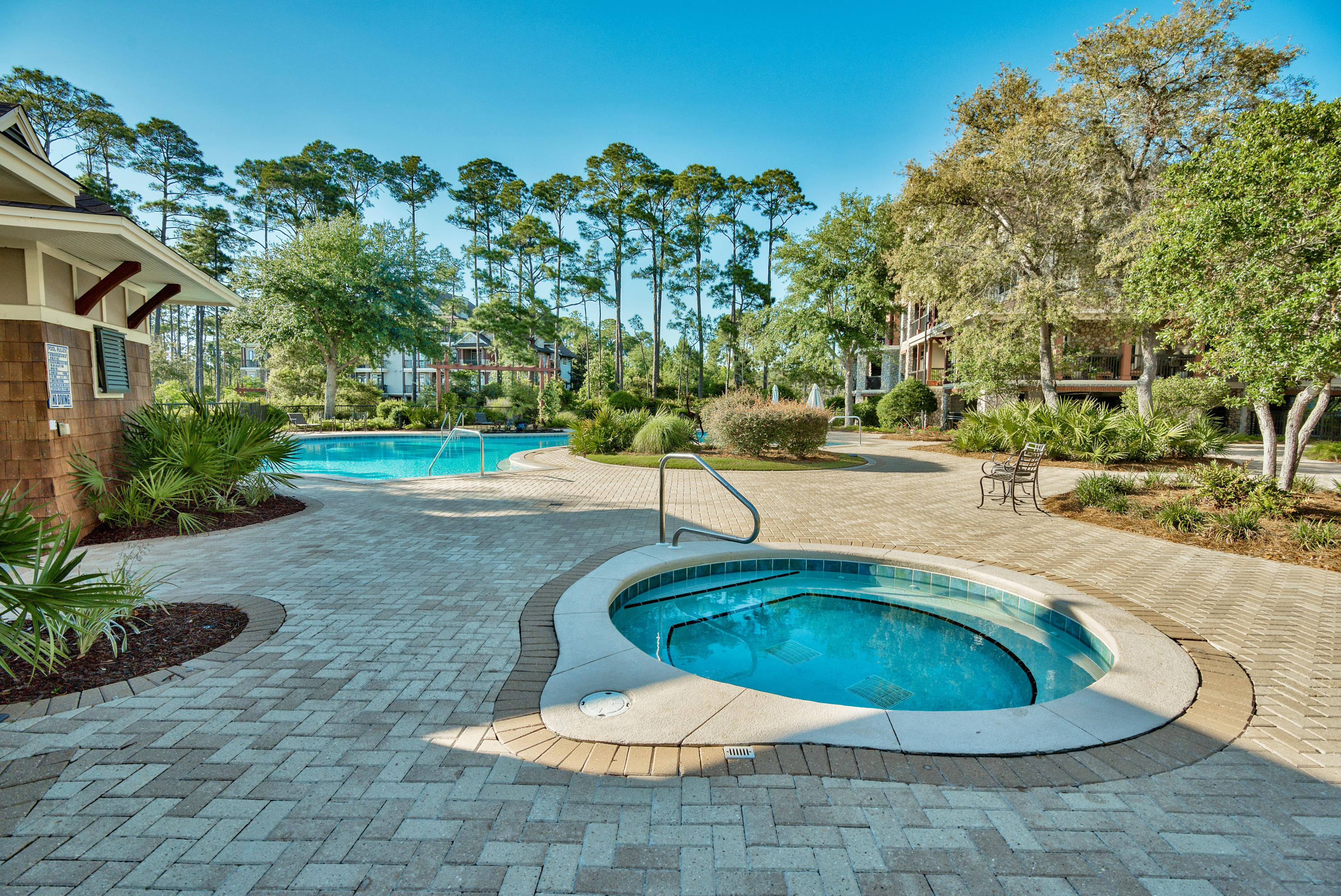 WILD HERON - Residential