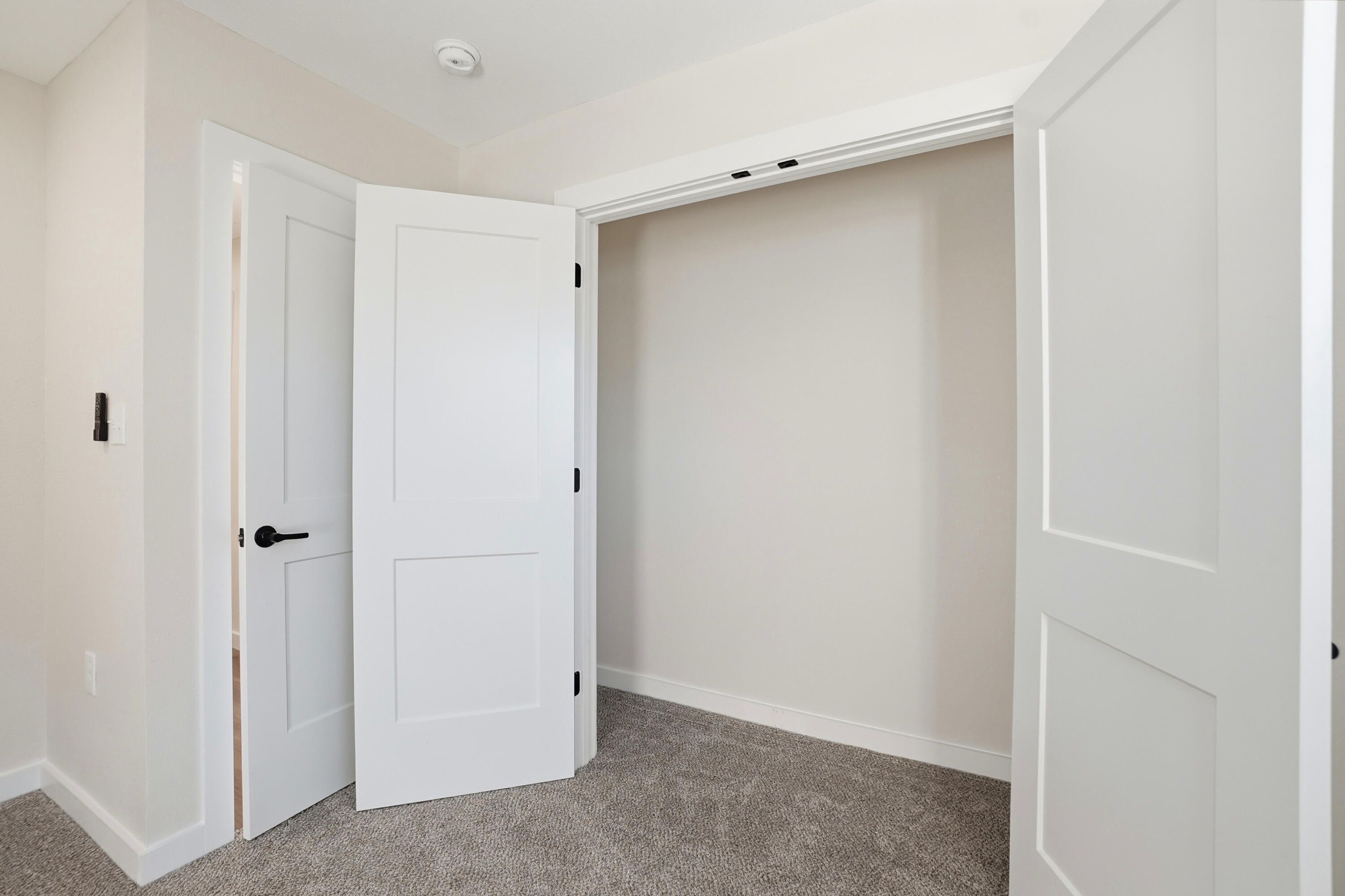 VESTA HEIGHTS 1ST ADDN - Residential