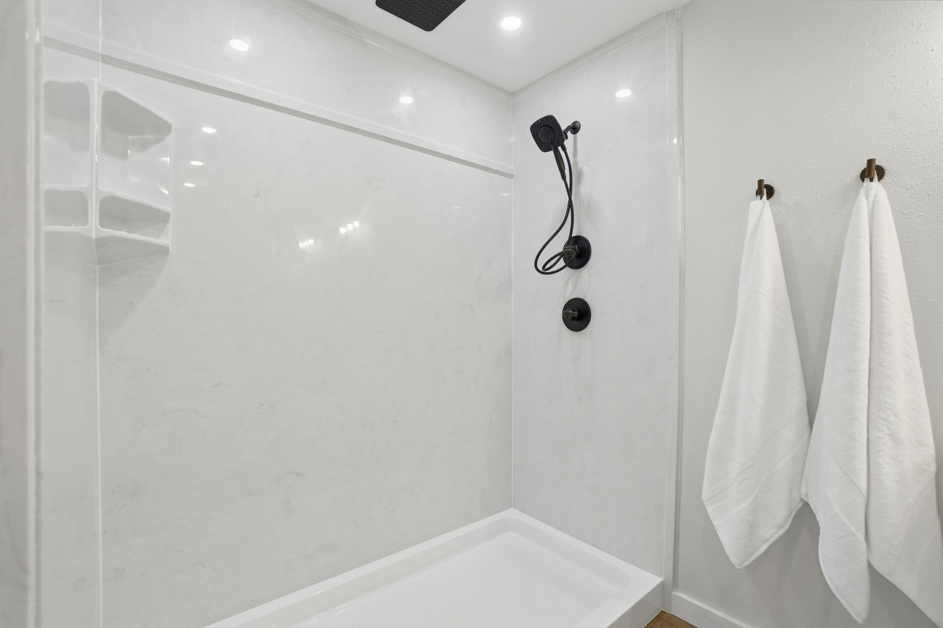 VESTA HEIGHTS 1ST ADDN - Residential