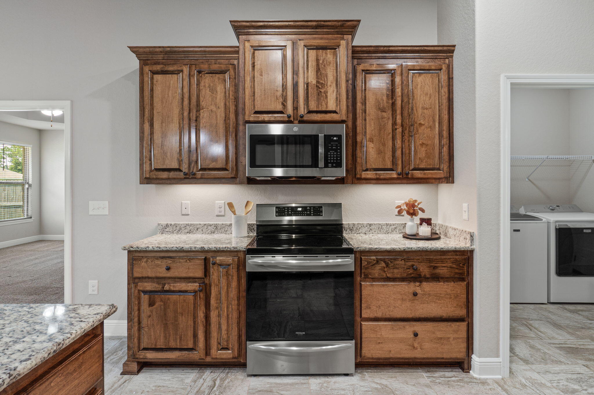 HOMEWOOD EST - Residential