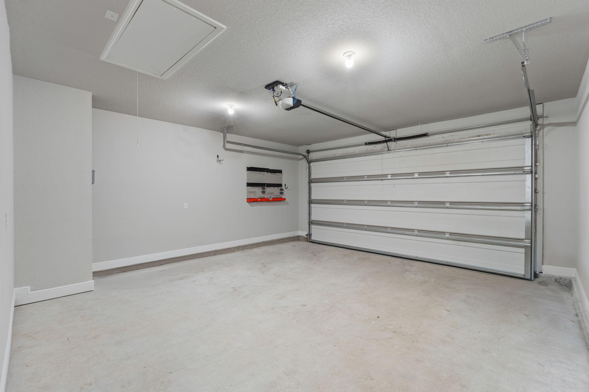 HOMEWOOD EST - Residential