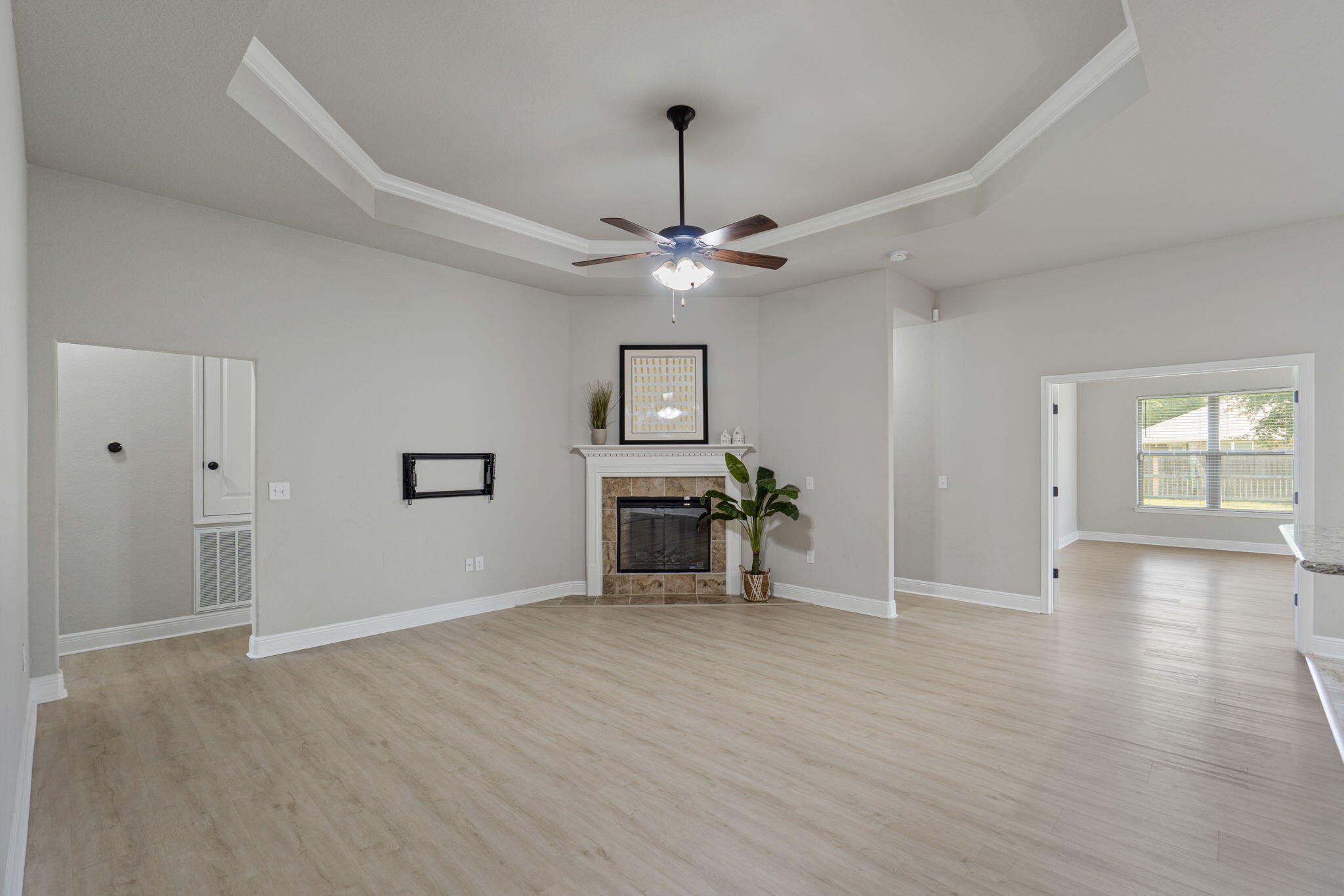 HOMEWOOD EST - Residential