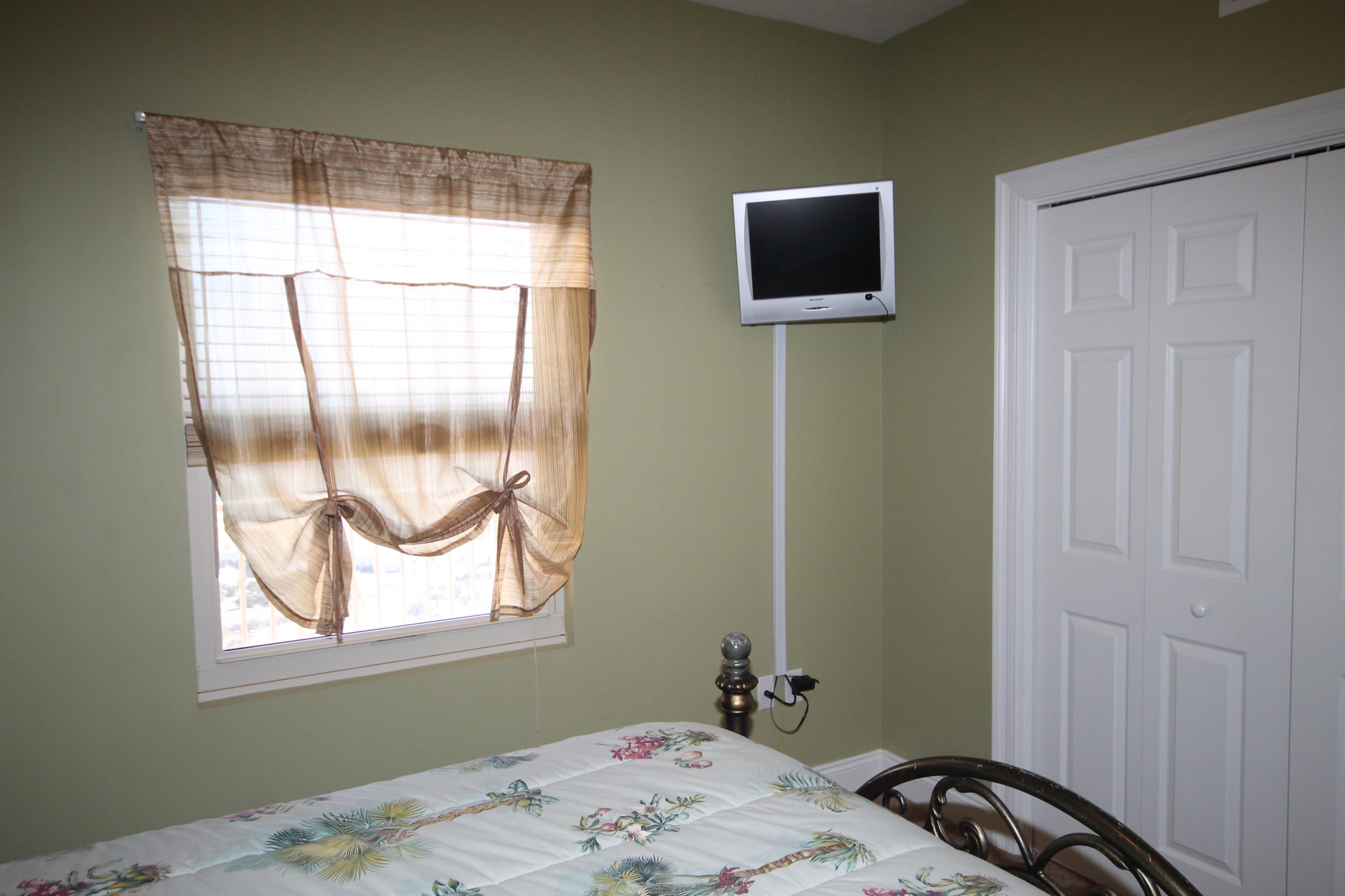 TREASURE ISLAND - Residential