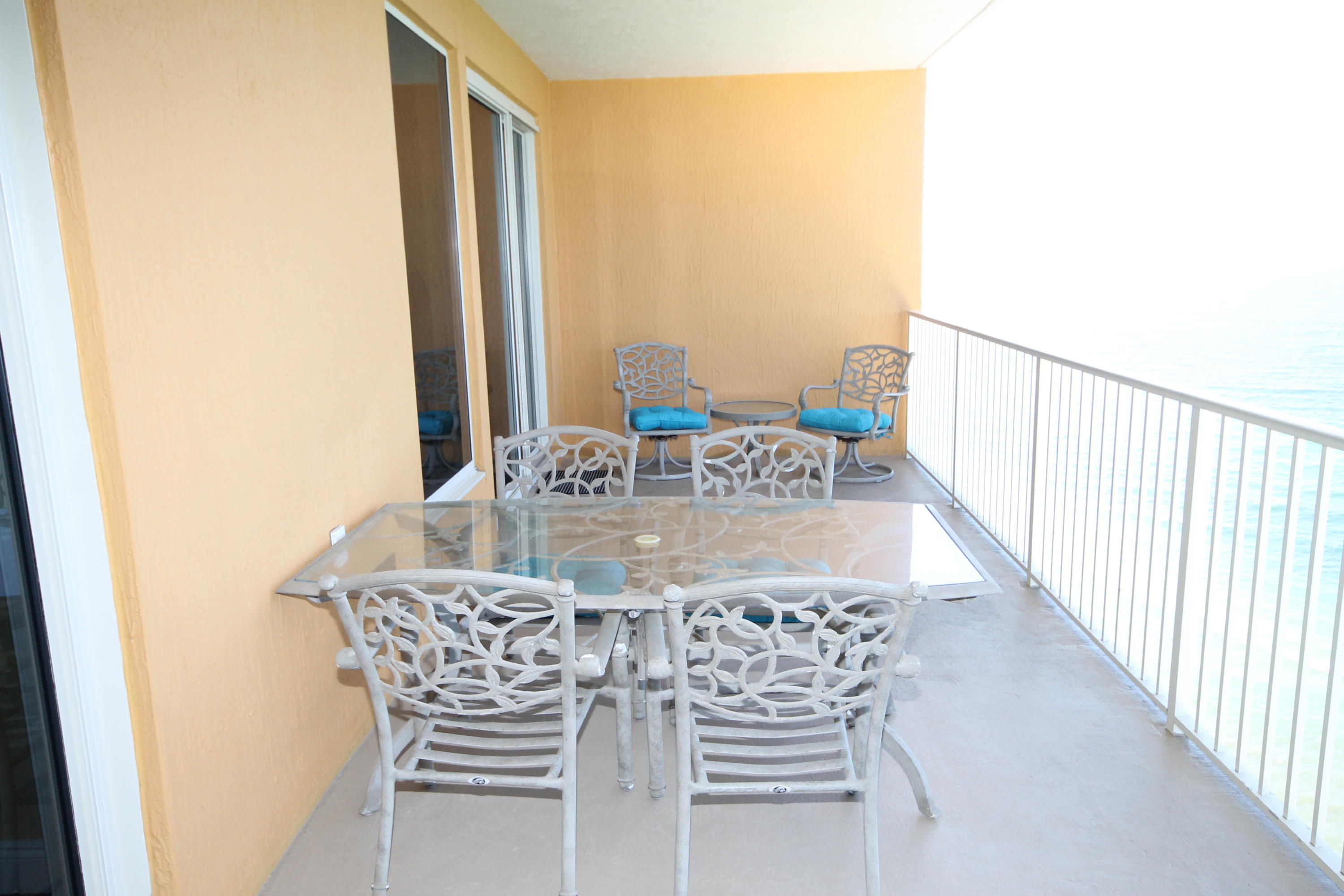 TREASURE ISLAND - Residential