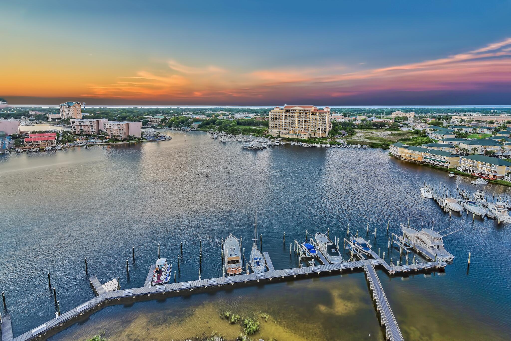 HARBOR LANDING - Residential