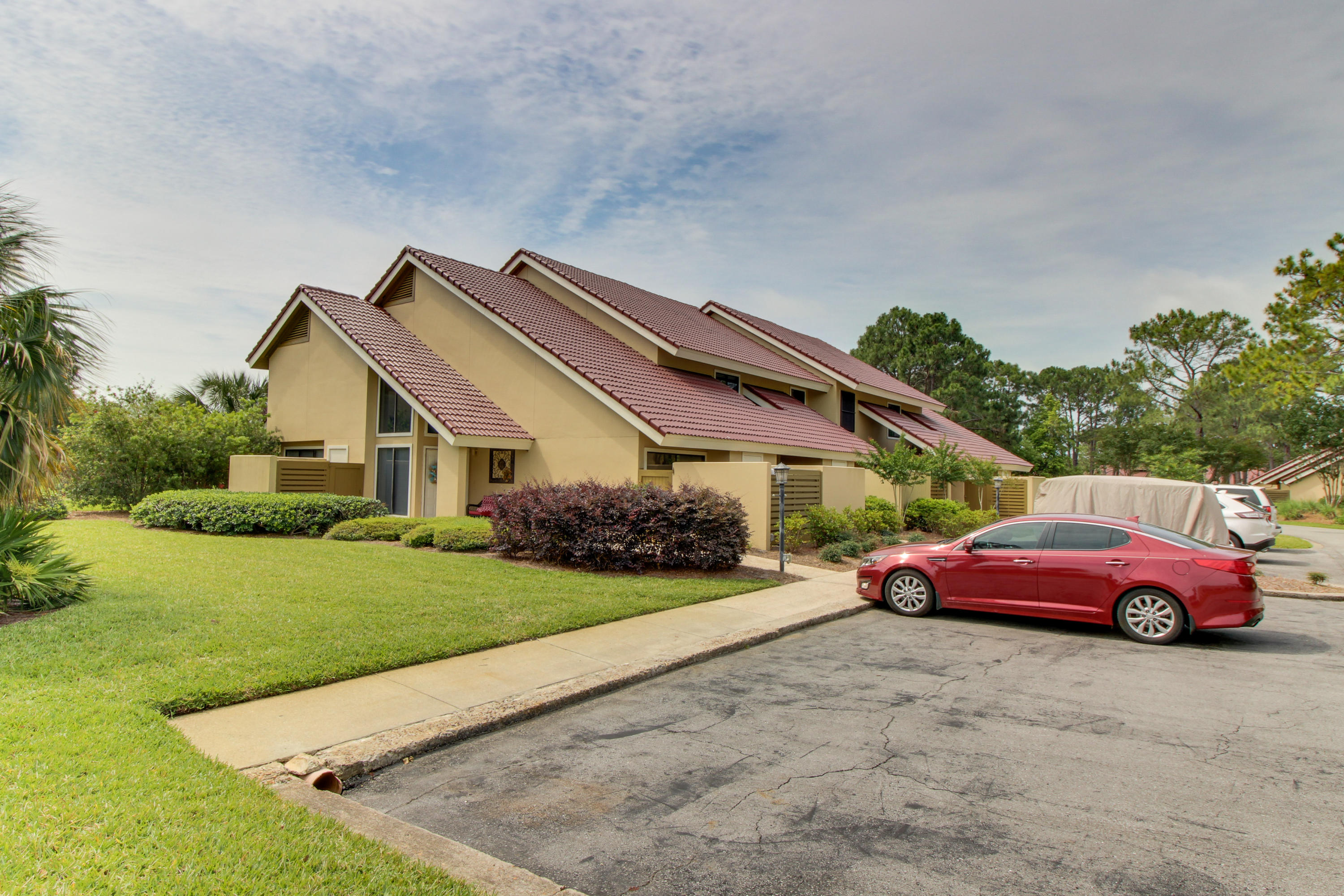 BEACHWALK VILLAS PH 04 - Residential