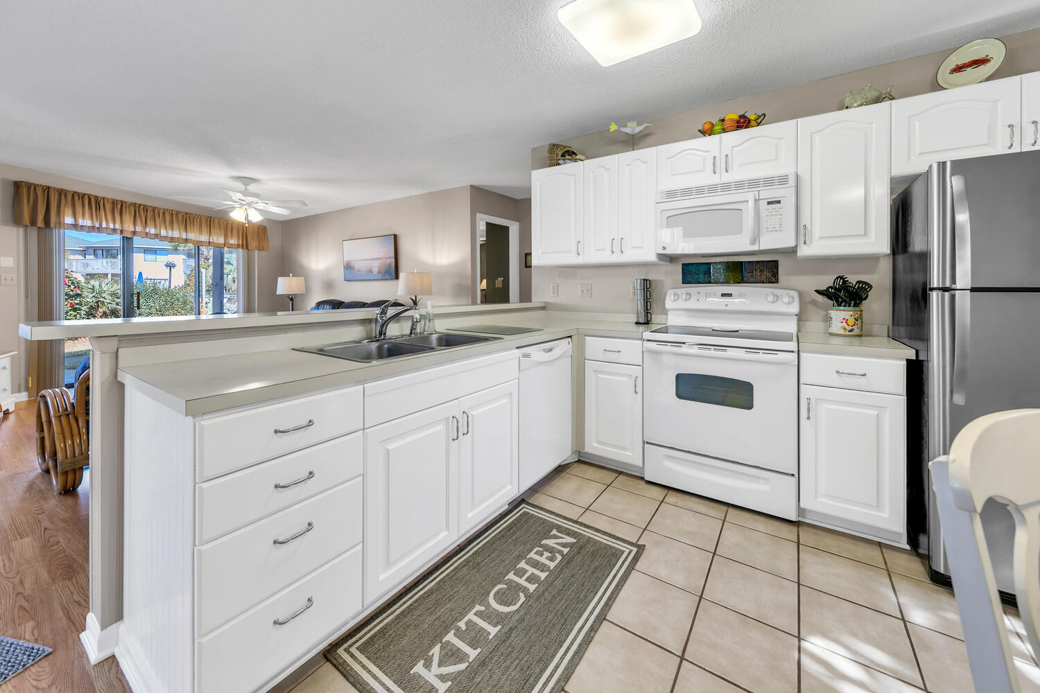 CRYSTAL VILLAGE CONDO PH 1 - Residential