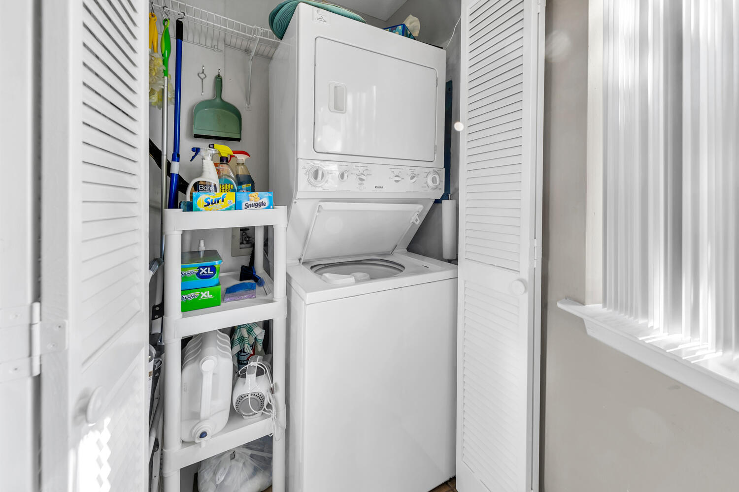 CRYSTAL VILLAGE CONDO PH 1 - Residential