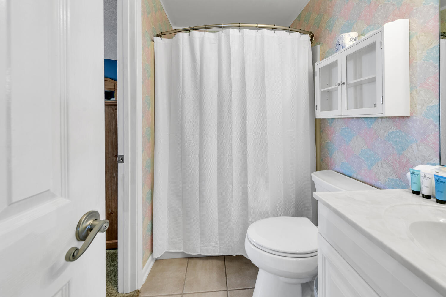 CRYSTAL VILLAGE CONDO PH 1 - Residential