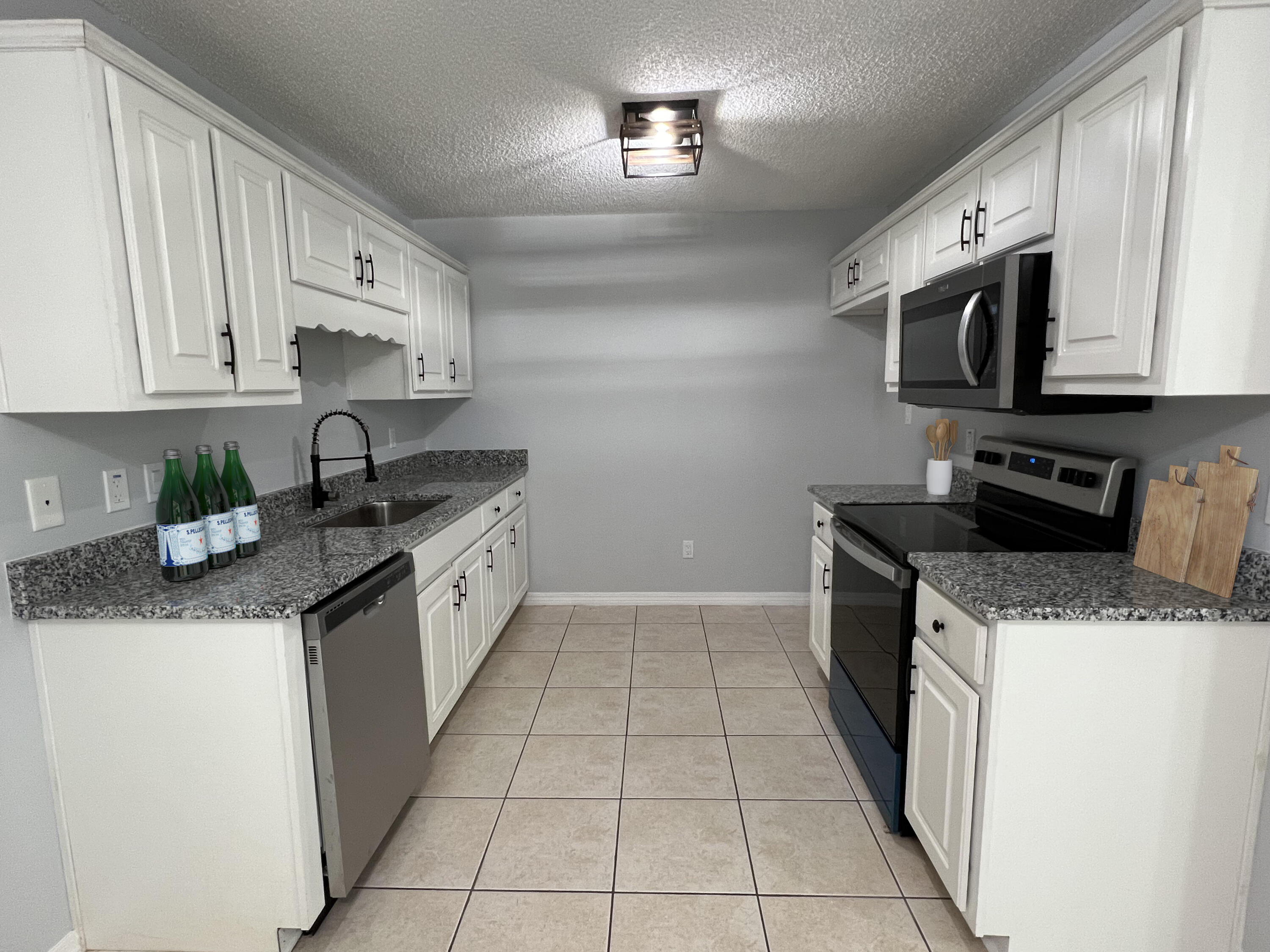 ANDALUSIA PLACE - Residential