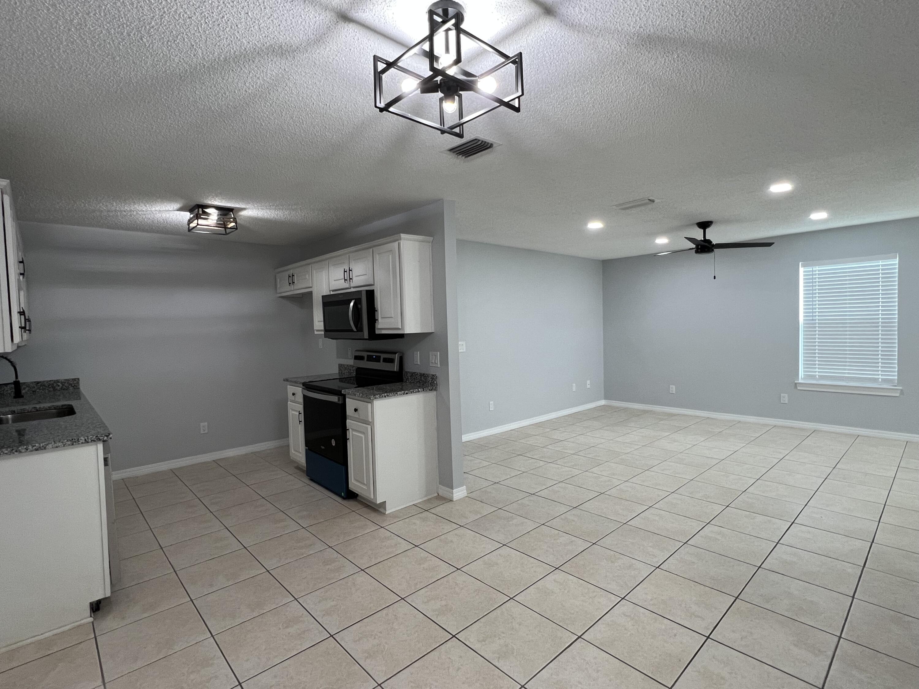 ANDALUSIA PLACE - Residential