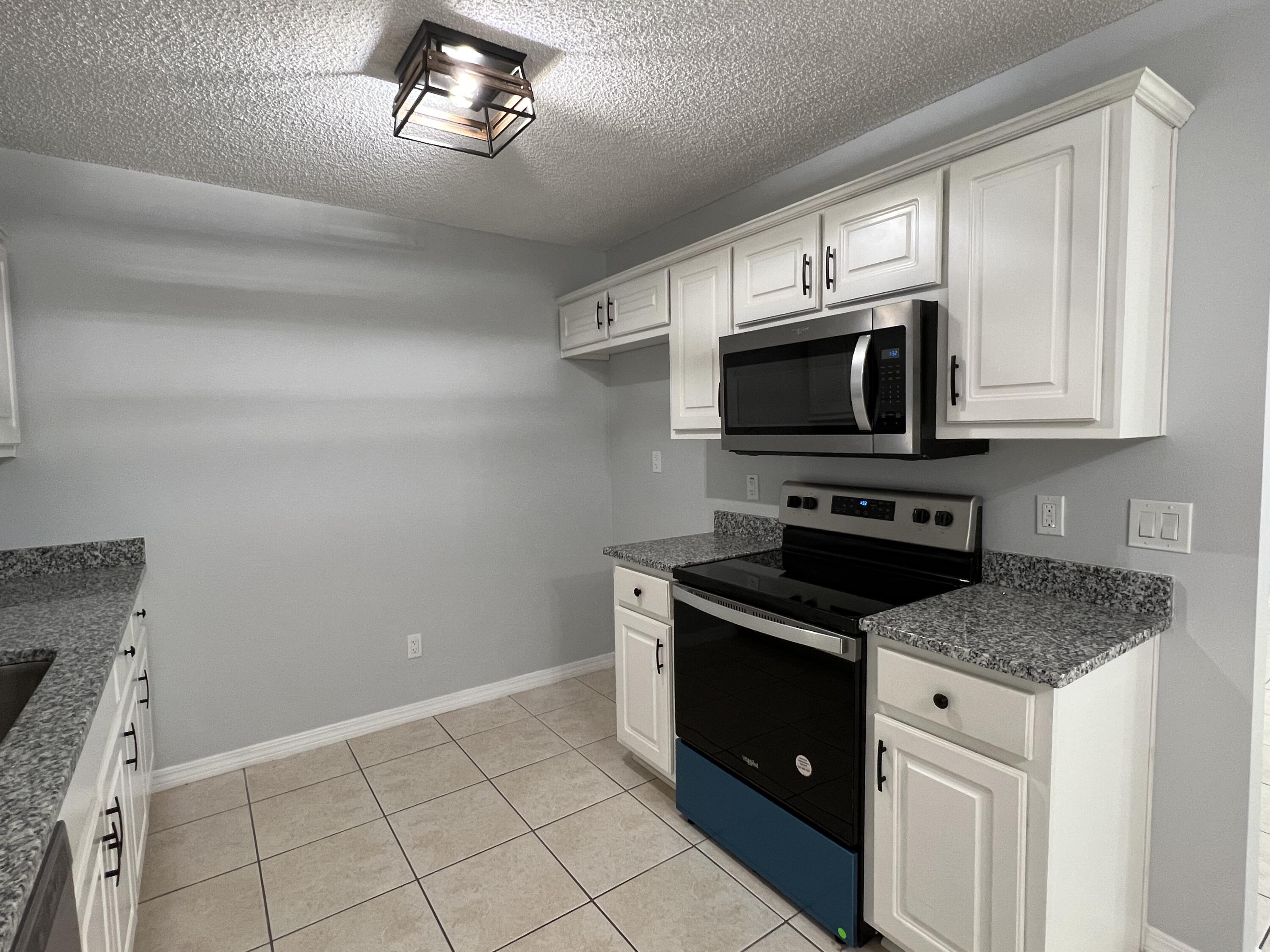 ANDALUSIA PLACE - Residential