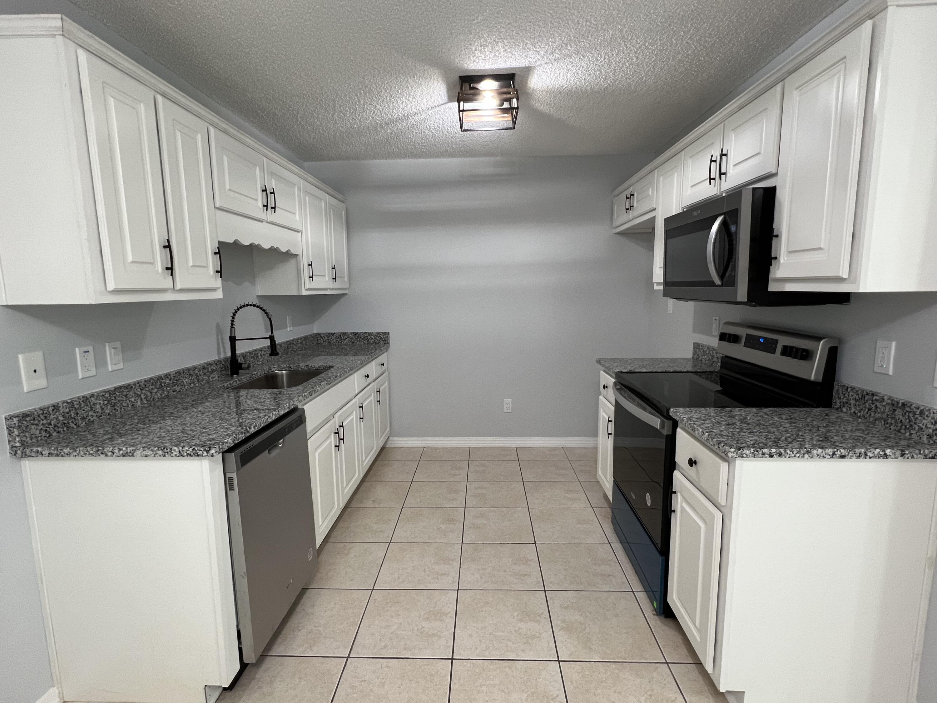 ANDALUSIA PLACE - Residential
