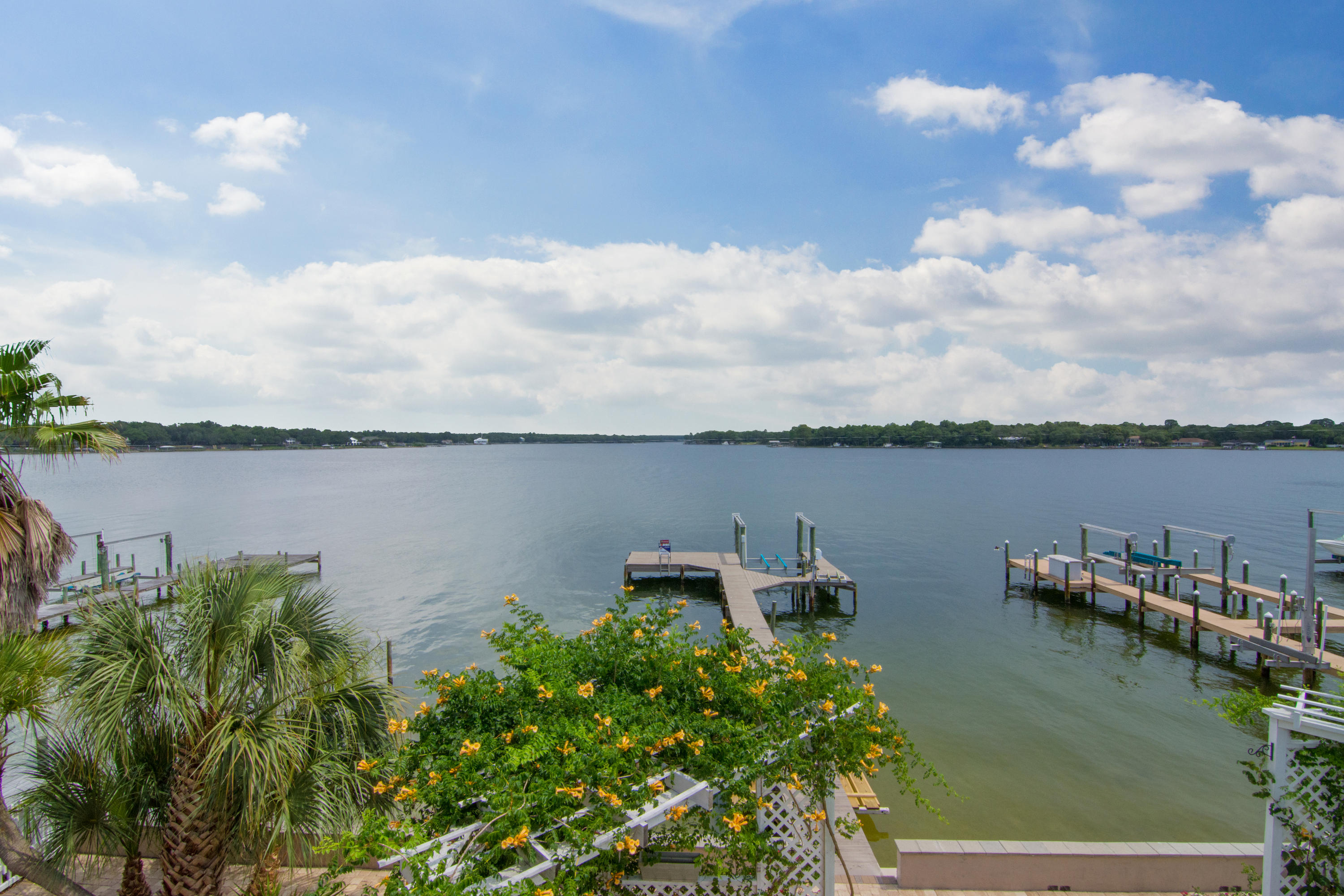 PALM HARBOR MARINA - Residential
