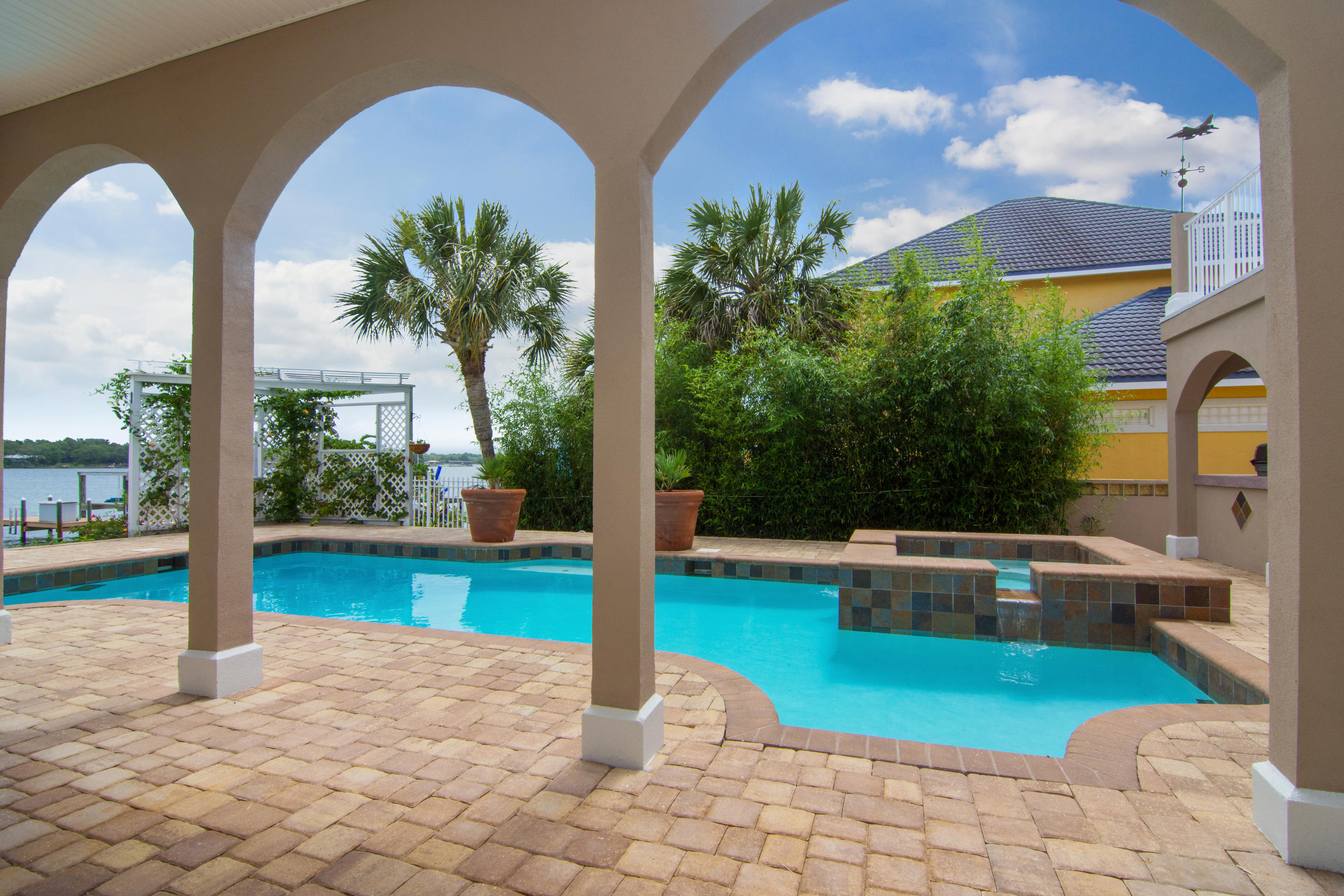 PALM HARBOR MARINA - Residential