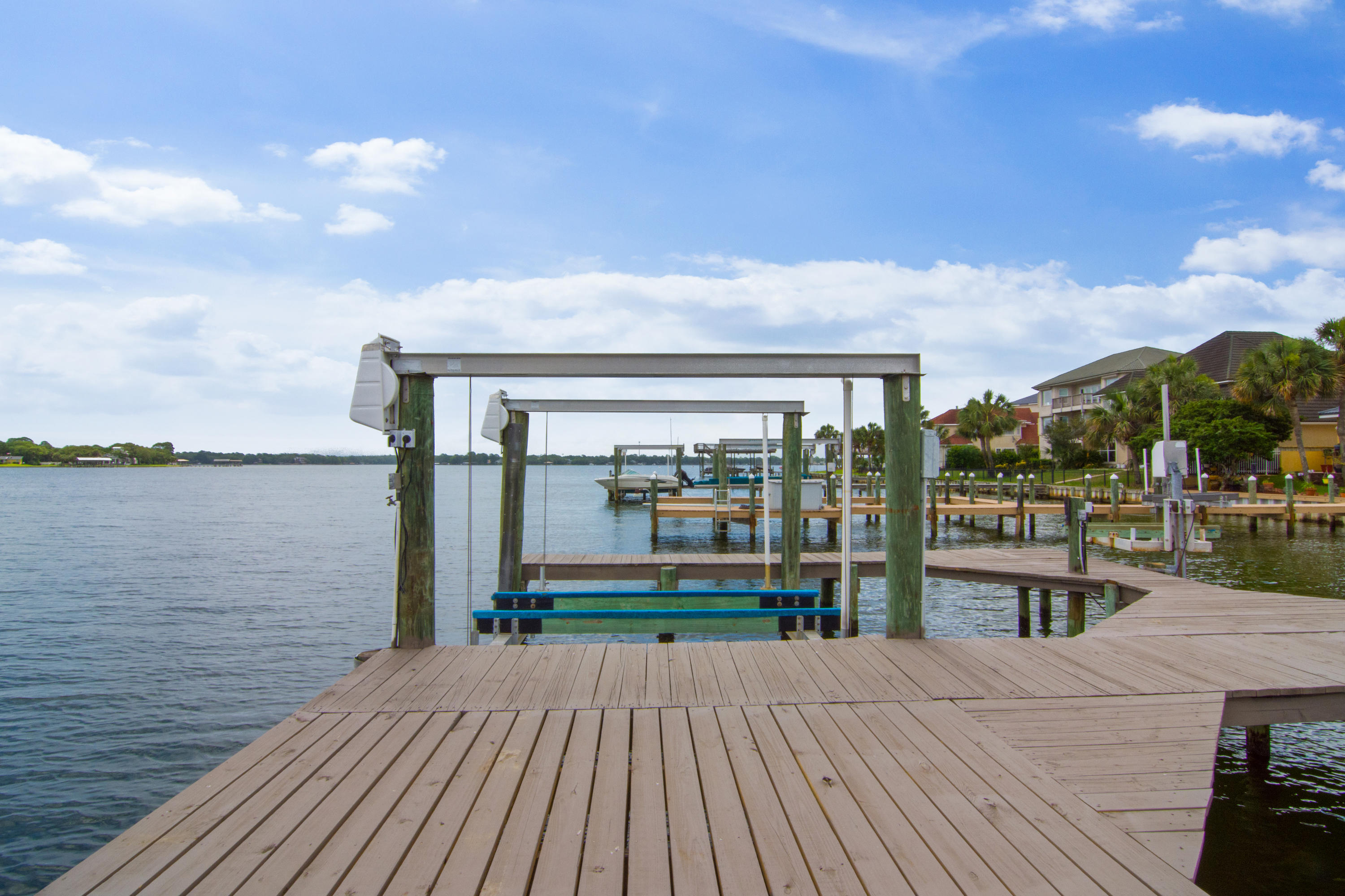 PALM HARBOR MARINA - Residential