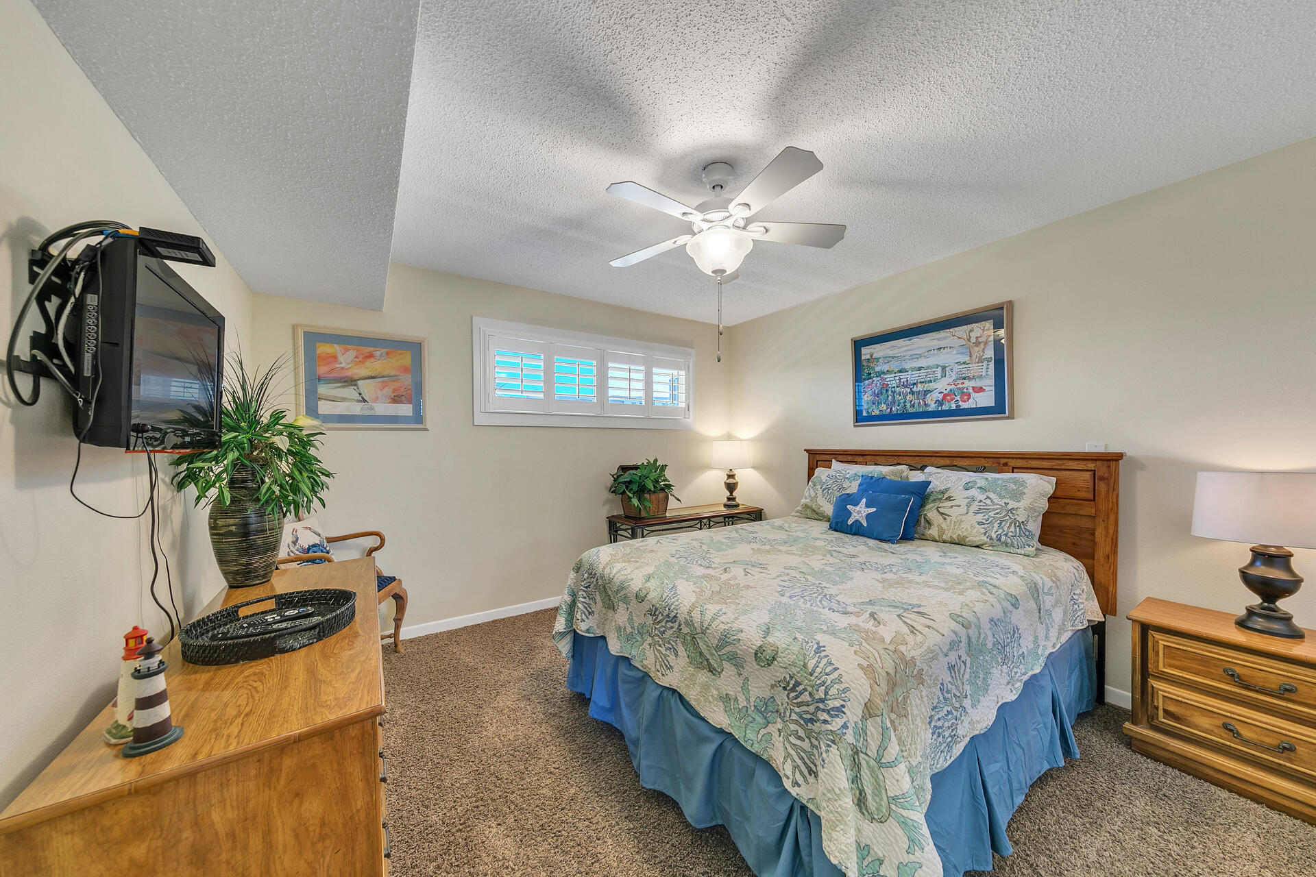 ISLANDER CONDO PH 2 - Residential