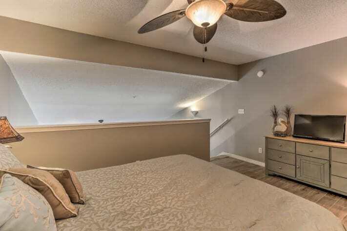 MARAVILLA CONDO 2 - Residential