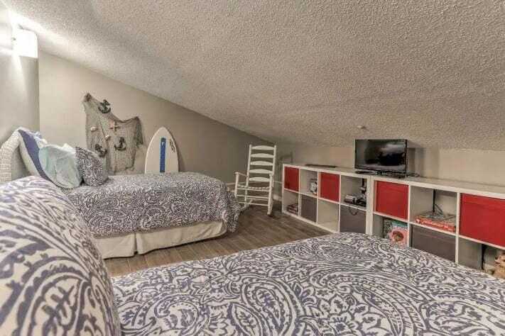 MARAVILLA CONDO 2 - Residential