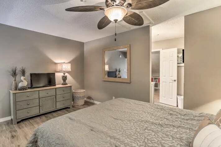 MARAVILLA CONDO 2 - Residential