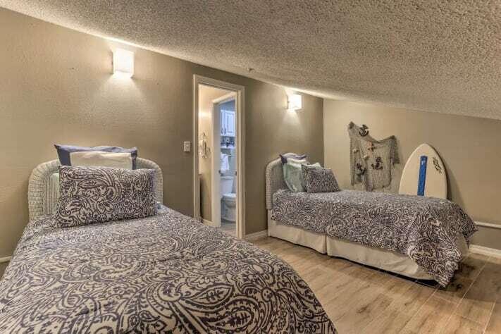 MARAVILLA CONDO 2 - Residential