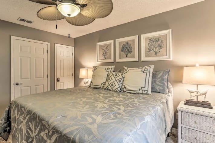 MARAVILLA CONDO 2 - Residential