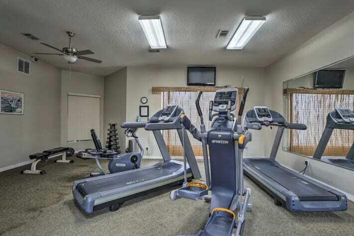 MARAVILLA CONDO 2 - Residential