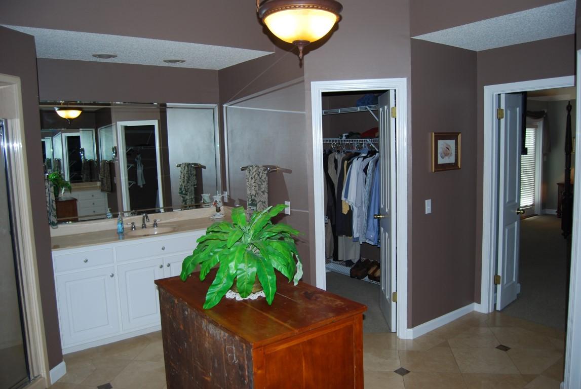 ROCKY BAYOU ESTATES 07 - Residential
