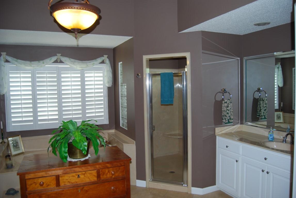 ROCKY BAYOU ESTATES 07 - Residential