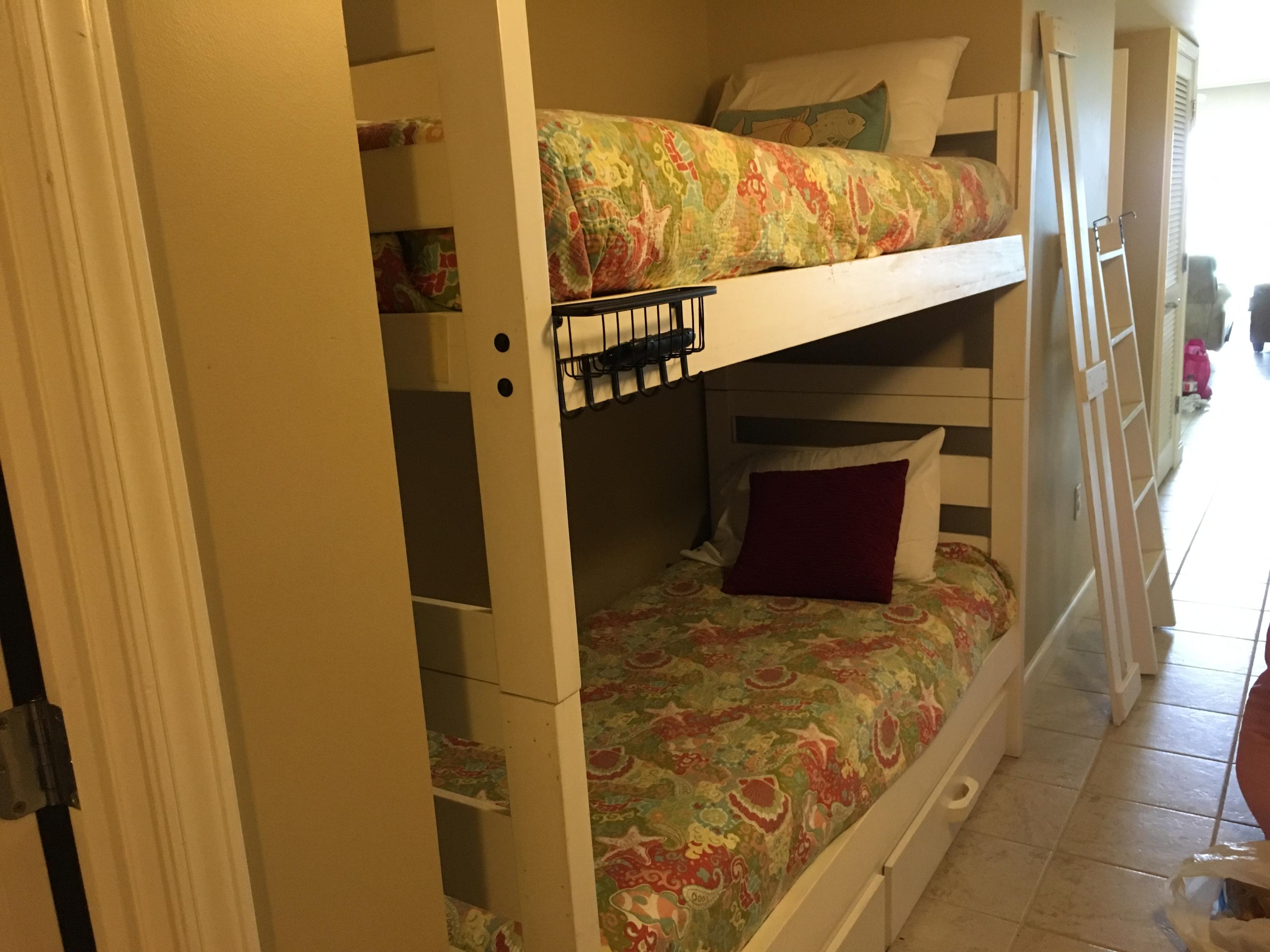 PELICAN ISLE - Residential