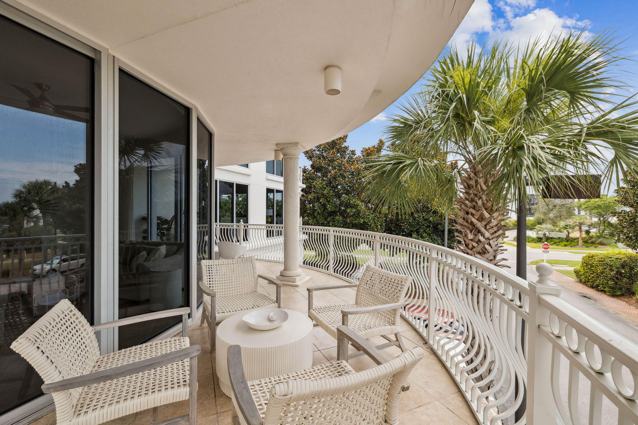 ALEXANDER AT PALM COURT - Residential