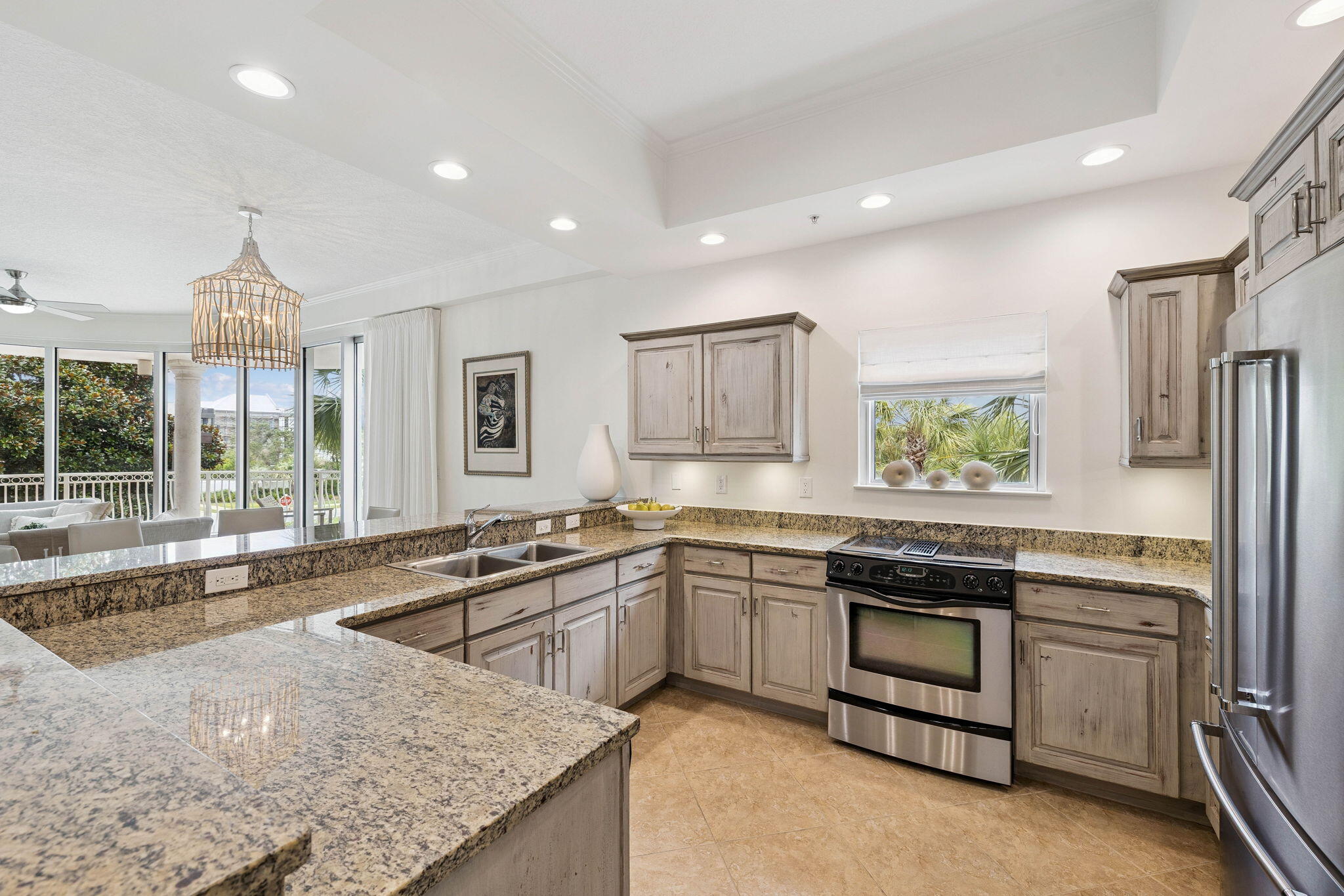 ALEXANDER AT PALM COURT - Residential